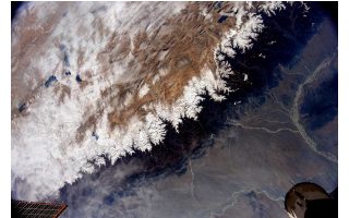 Illustration for article titled Finding The Tallest Mountain On Earth Is Strangely Elusive